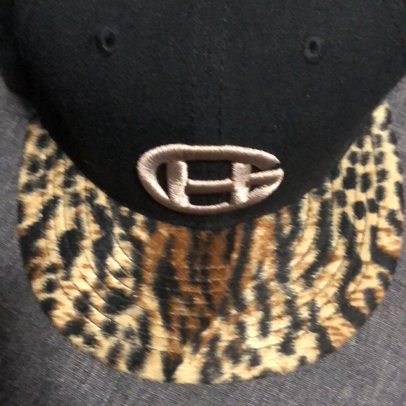Hi-Grade “Leopard Print” strapback hat - Picture 5 of 7